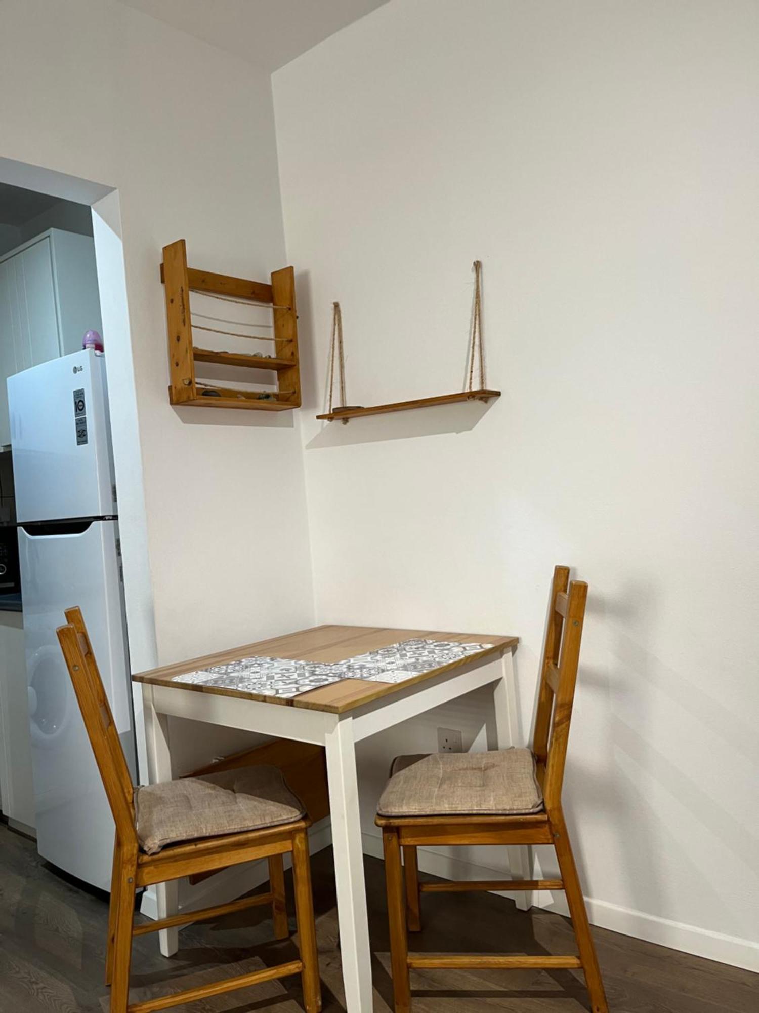 Apartment In Residential Complex With Pool Klorakas Екстериор снимка